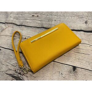 Steve Madden Wristlet/Wallet Like New Mustard Colored Zipper Close